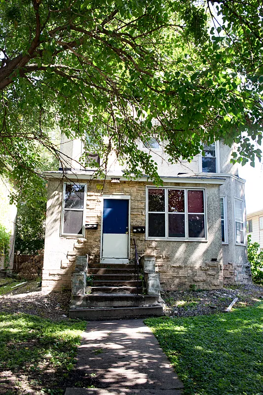 3 bed, $1,900 — Photo 1