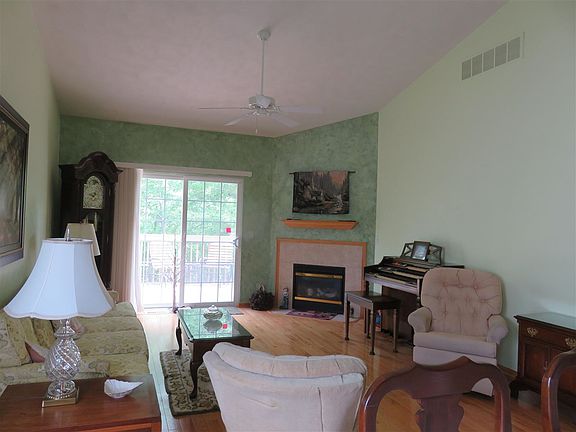 4th image of 11827 River Hills Pkwy