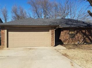 10007 Isaac Dr, Midwest City, OK 73130