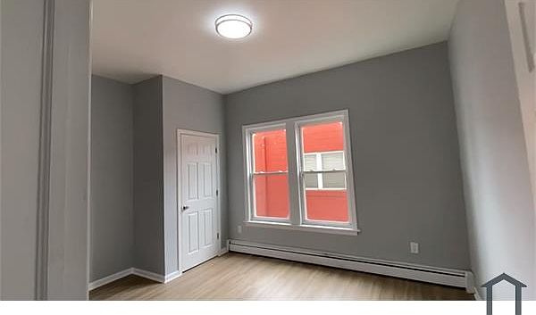 2nd image of 1220 Pembroke St #B