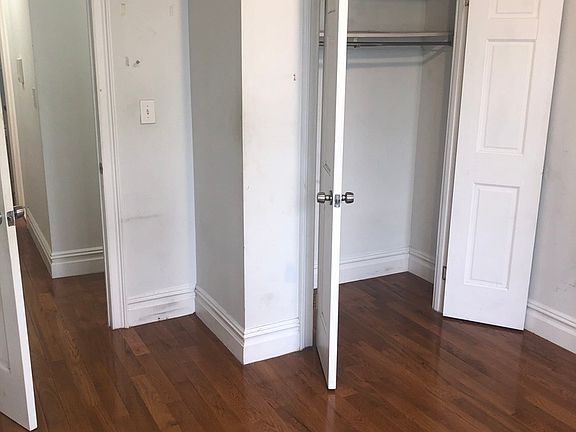 4th image of 44 Pinehurst Ave APT 1B