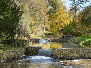 20 Akindale Rd, Pawling, NY 12564