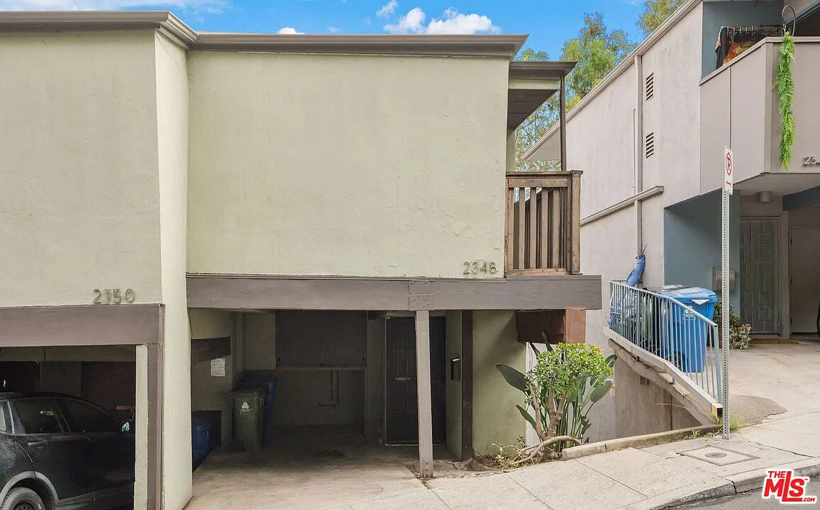 3 bed, 2.0 bath, 1317 sqft, $4,395 — Photo 1