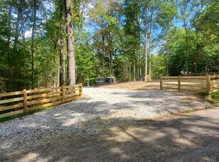 873 Cole Place Rd, Allardt, TN 38504