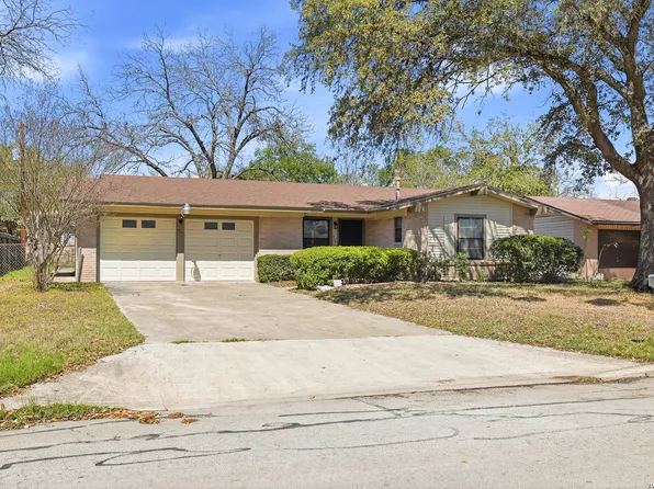 425 E Wright, Universal City, TX 78148