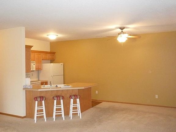 3rd image of 502 Kelsey Ln