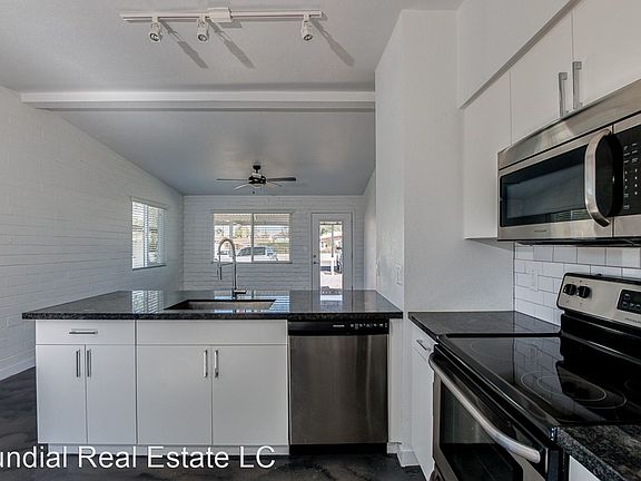 5th image of 2031 E Glenrosa Ave APT 1