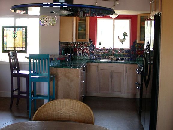 Kitchen/Dining area