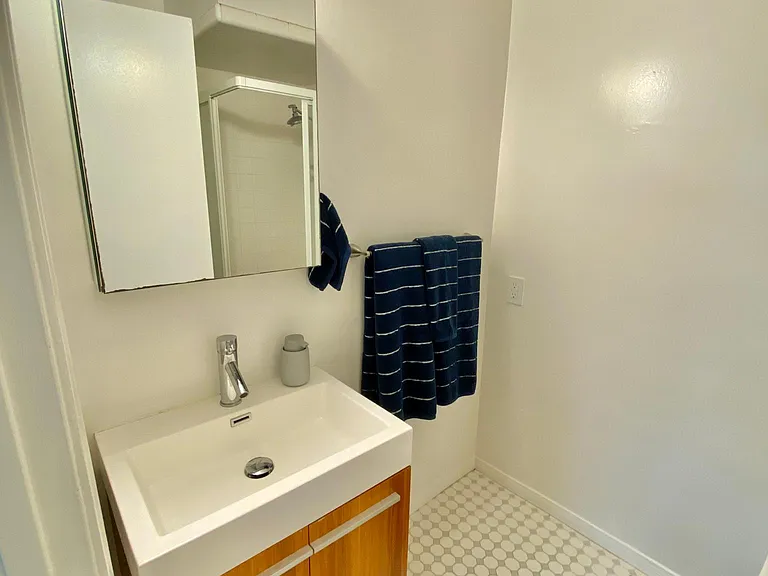 4865 Saratoga Ave — Photo 6