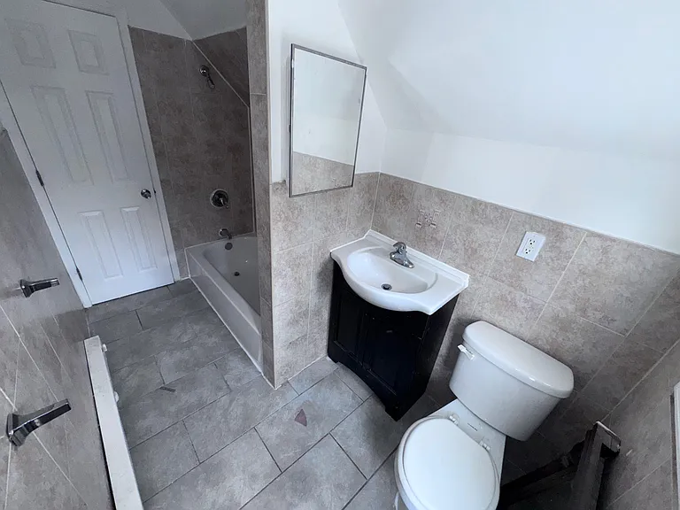 145 Fairmount Ave #3F — Photo 2