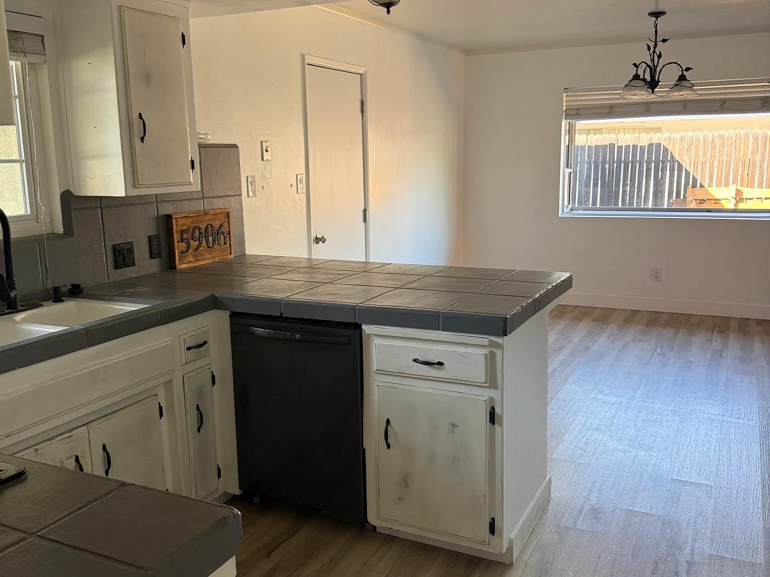 3 bed, 1526 sqft, $3,500 — Photo 3