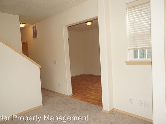 4th image of 9816 SE Knight St #10914228