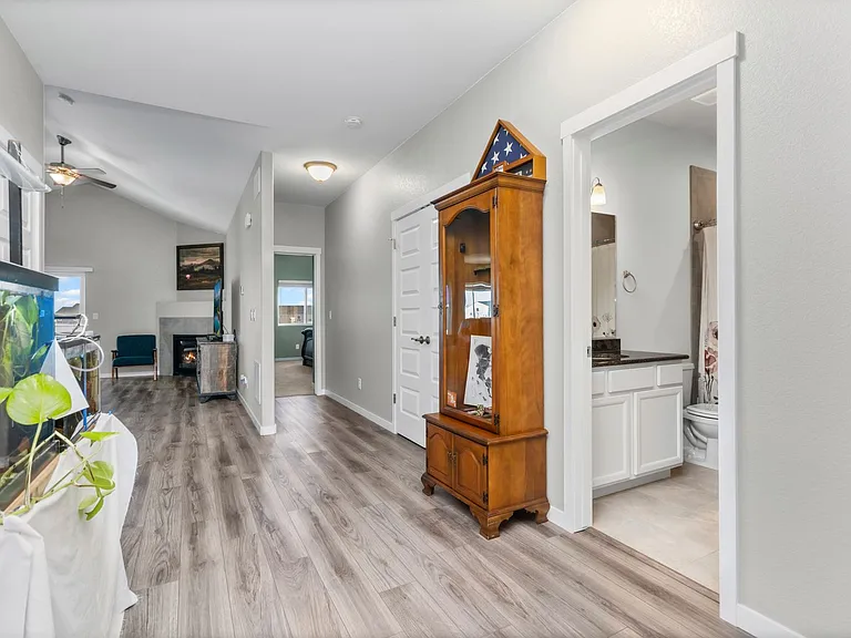 965 Mount Andrew Dr — Photo 4