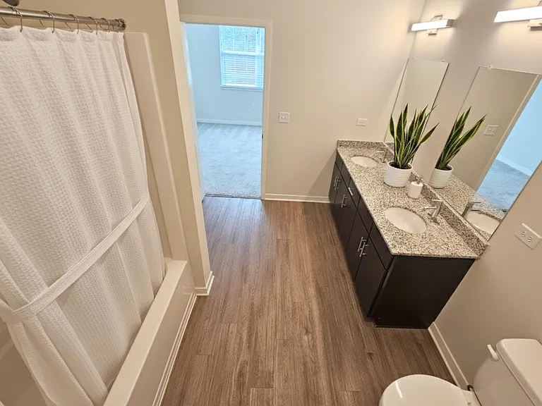 The Reserve at Cool Springs | Elizabethtown, KY | Bathroom