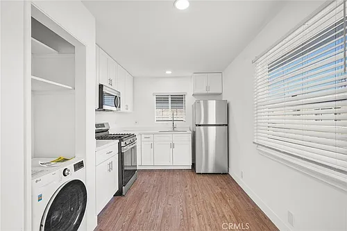 530 Almond Ave Photo 1