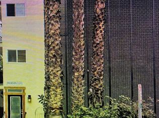 135 - 842 Palm Ave., West Hollywood, CA 90069