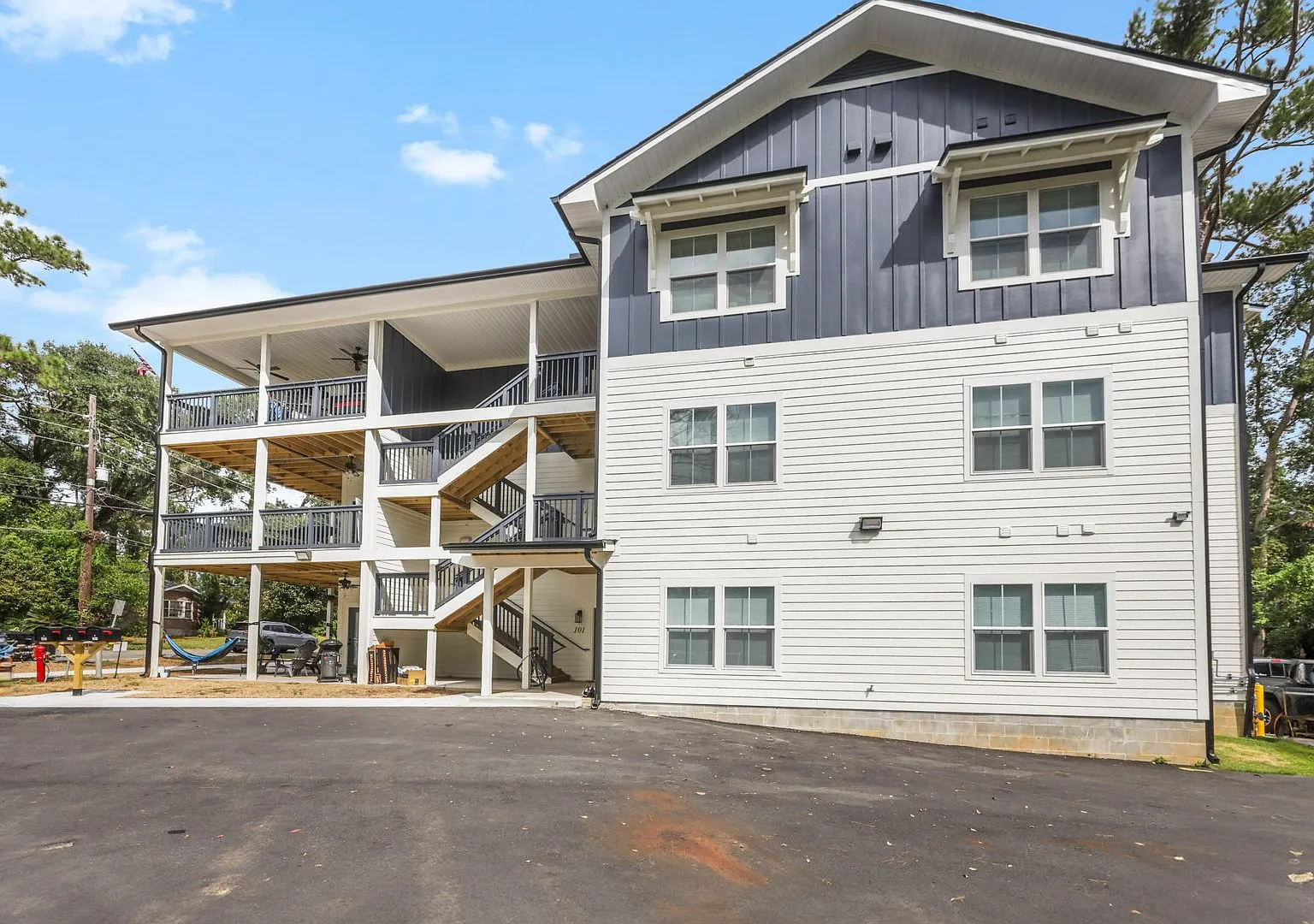 1720 Airport Drive — Photo 1