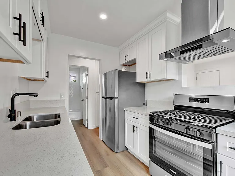 2033 Harbor Blvd #2034 — Photo 38