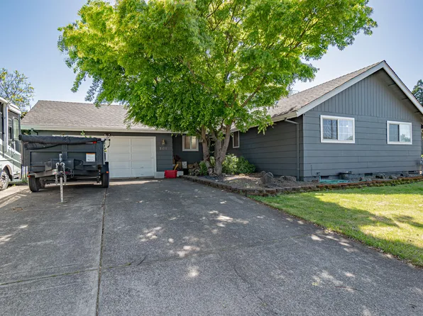 501 Palo Verde Way, Central Pt, OR 97502