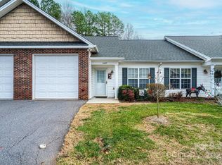 1687 Golden Cedar Ln, Newton, NC 28658