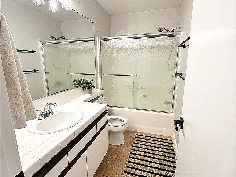 28474 Porsena Way — Photo 4