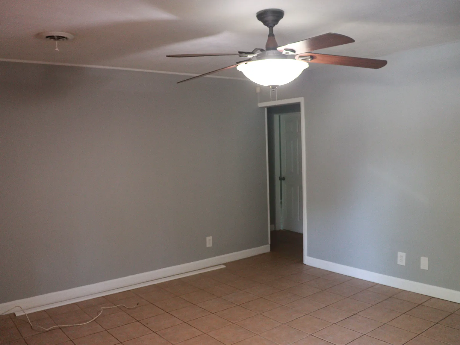 2 bed, 1122 sqft, $1,275 — Photo 3