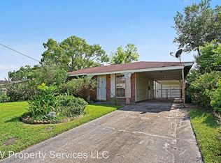 36 Four O Clock Ln, Westwego, LA 70094
