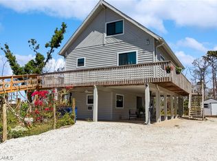 4094 Pinetree Blvd, Saint James City, FL 33956
