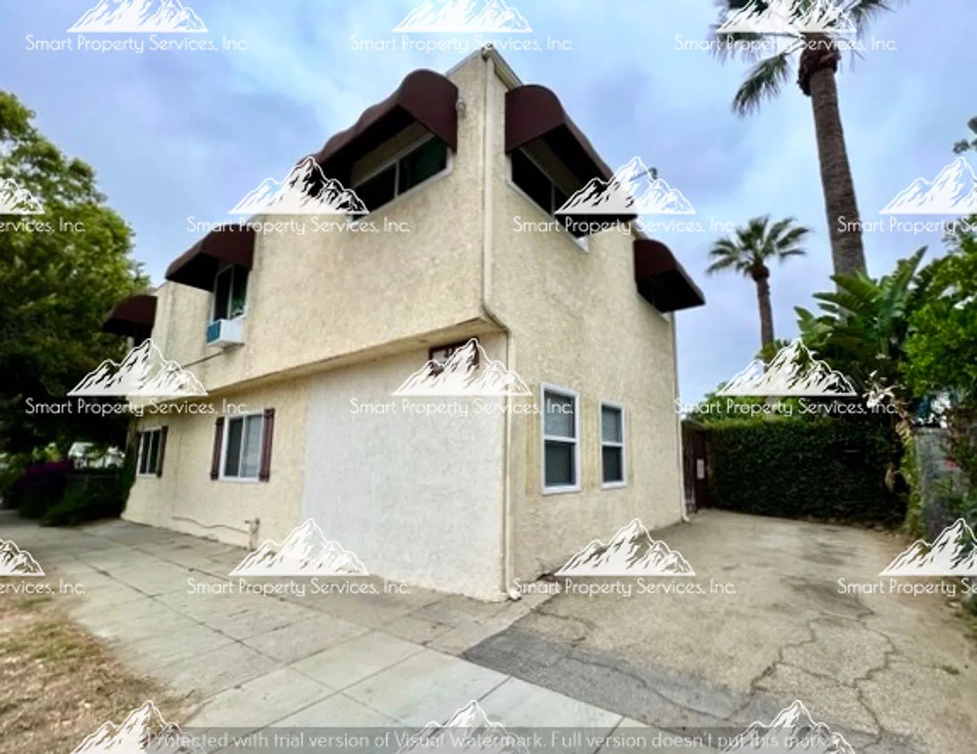 447 W Monterey Ave — Photo 1