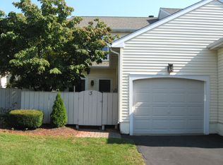 3 Spring Walk Ct, Landisville, PA 17538