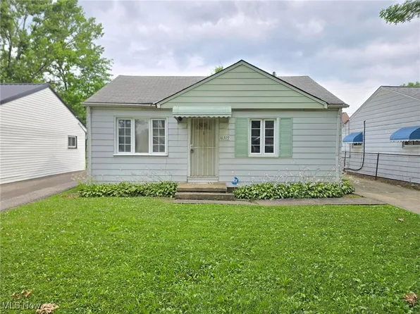 16309 Bryce Ave, Cleveland, OH 44128