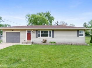 238 Marlou Pkwy, Des Moines, IA 50320