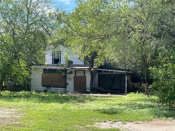 627 W Avenue B, Kingsville, TX 78363