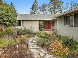 1270 Greenmeadows Way, Ashland, OR 97520