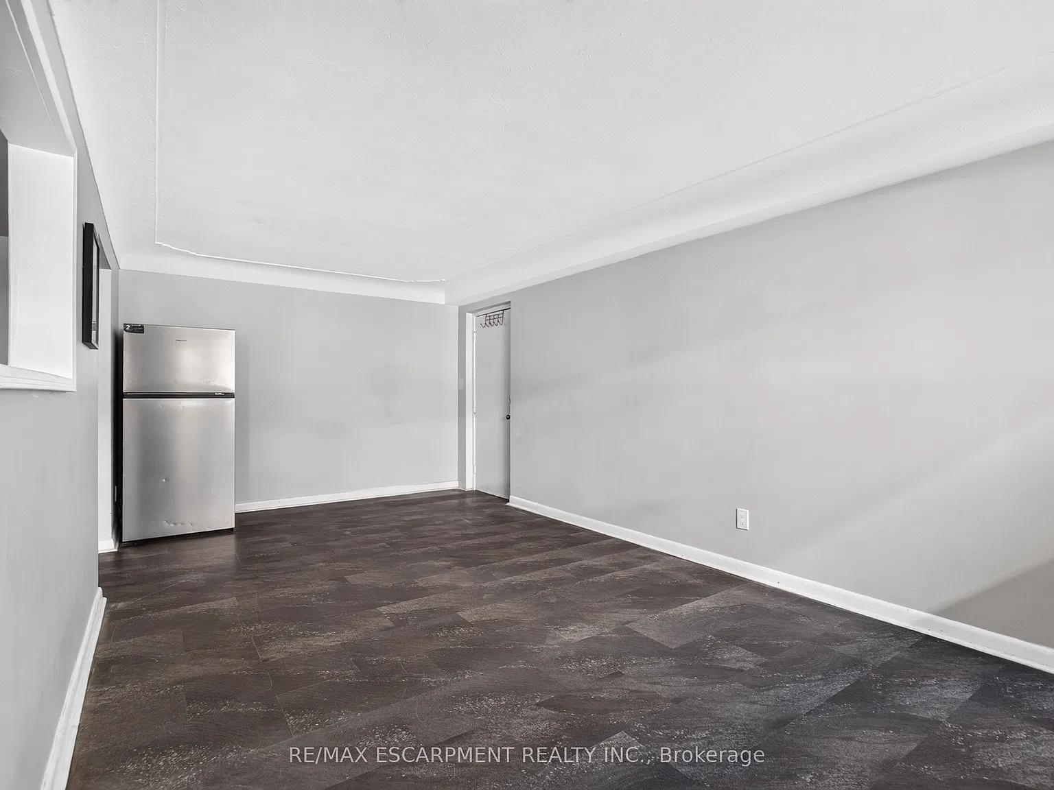 3 Applewood Ave — Photo 4