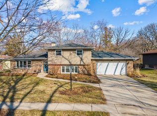 163 Westgate Dr, Elgin, IL 60123