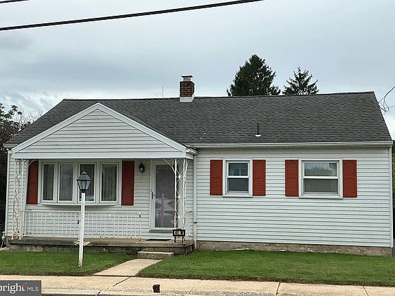 3rd image of 41 W High St