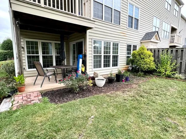 8206 Winstead Pl, Manassas, VA 20109