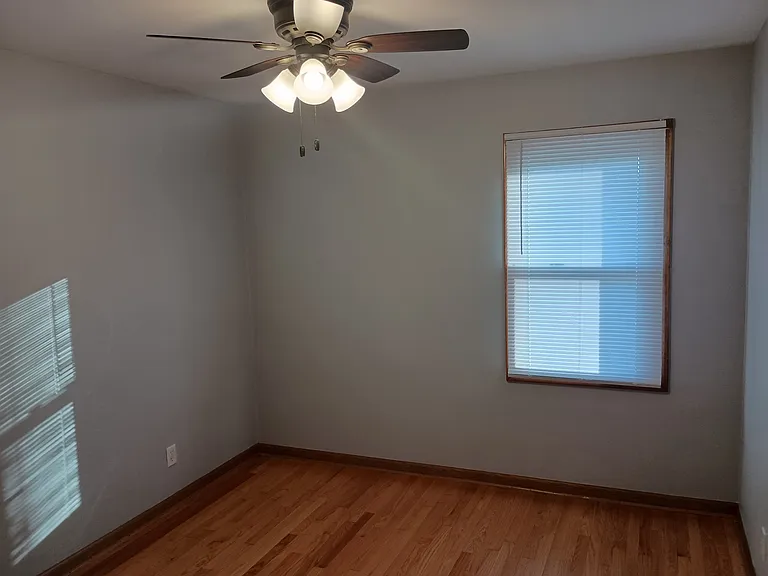 8001 Tapper Ave — Photo 7