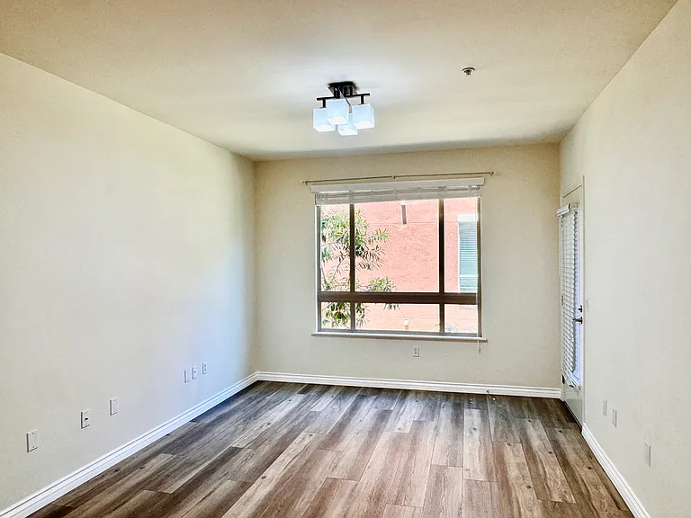 100 S Alameda St #261 — Photo 5