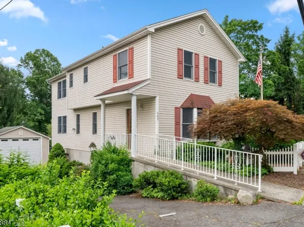 983 Valley Rd, Clifton City, NJ 07013