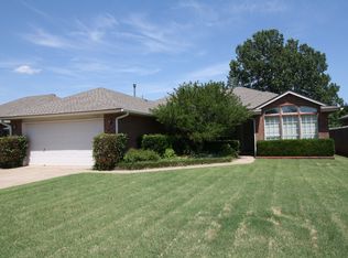 16912 Crest Valley, Edmond, OK 73012