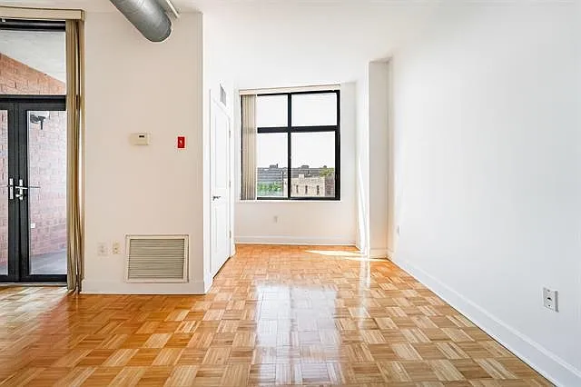 610 Newark St #4C — Photo 19
