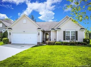 5016 Sunburst Ln, Charlotte, NC 28213