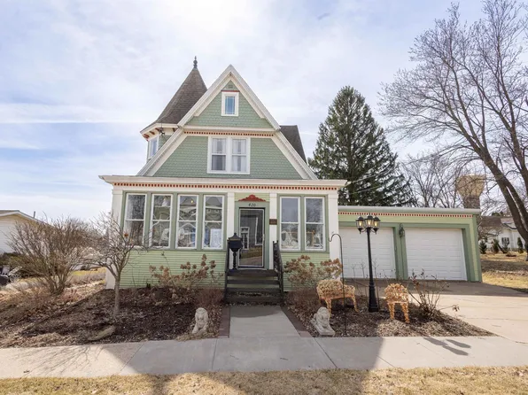 420 Washington St, Mineral Point, WI 53565