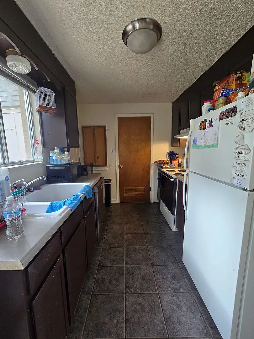 2 Bedroom 1.5 Bath in Longmont, CO! — Photo 2
