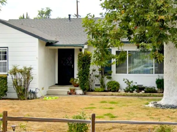 5832 Vanalden Ave, Tarzana, CA 91356