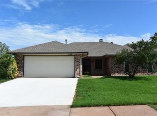 1100 Briar Bend Trl, Edmond, OK 73012