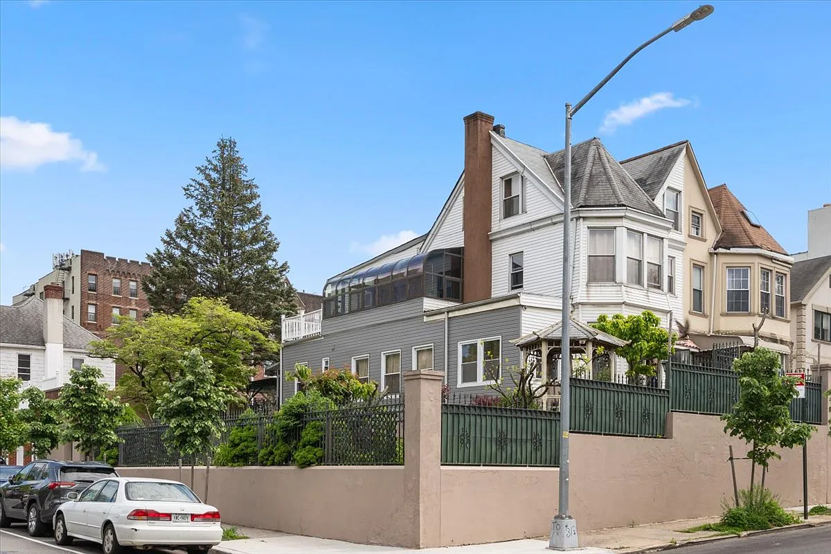 6635 Bergen Pl  