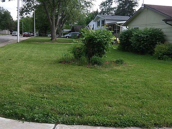 5th image of 309 W Hollis Ln